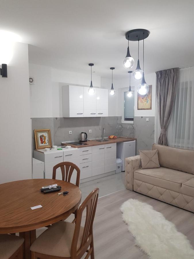 City Diamond Apartment 斯科普里 外观 照片